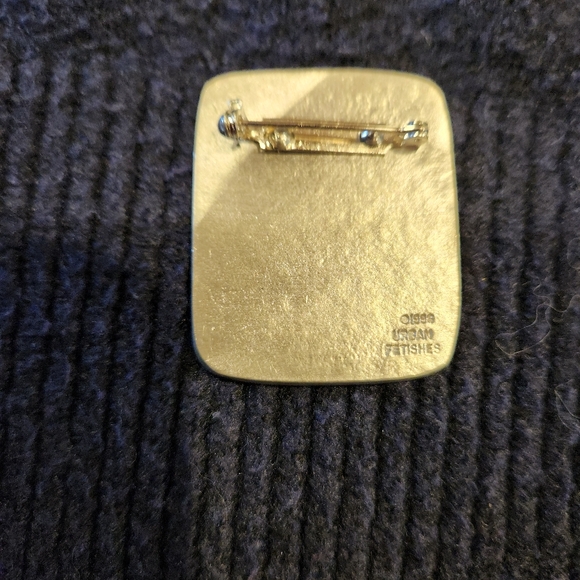 Urban fetish silver brooch - Picture 2 of 3